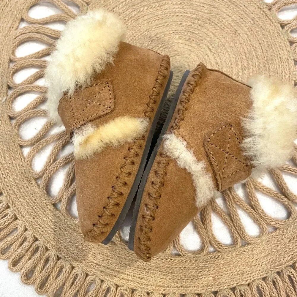 L.L. Bean Toddlers' Wicked Good Slippers Brown Suede Size 3-4